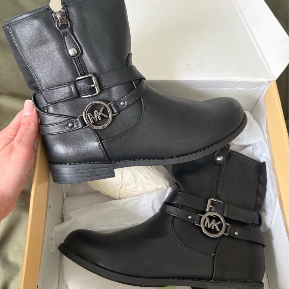 MICHAEL Michael Kors Black Ankle Boots